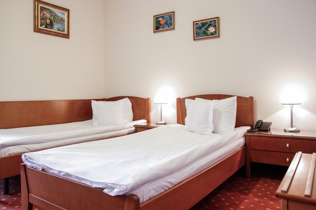 Hotel Hermes Άλμπα Ιούλια Εξωτερικό φωτογραφία